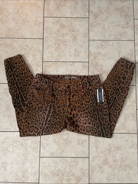 Bold Elements Leopard Print Pants Curvy  Size 14